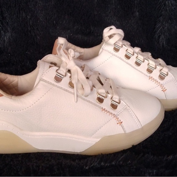 Dr. Scholl's Original Collection Size 6 - Picture 2 of 4